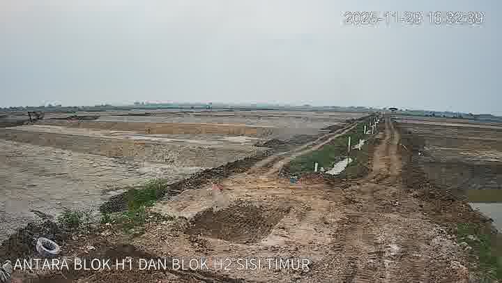 Antara Blok H1 dan H2 Sisi Timur