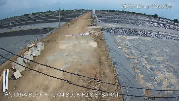 Antara Blok F1 dan F2 Sisi Barat