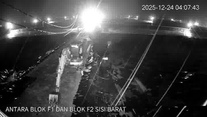 Antara Blok F1 dan Blok F2 Sisi Barat